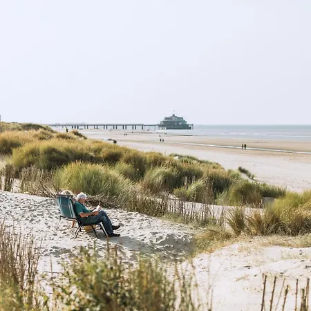 Апартаменты Sealing With Balcony By Interhome Бланкенберге